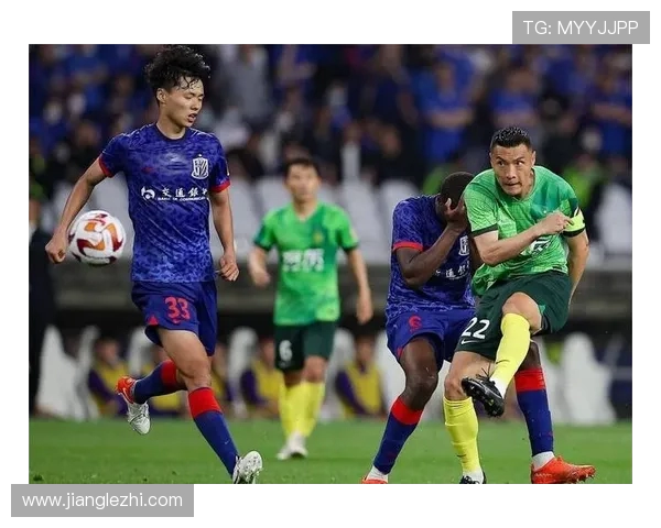 2019年上海申花与北京国安激战回顾：精彩瞬间与赛季影响分析